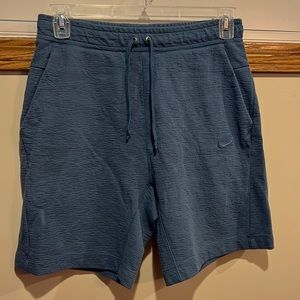 Nike patterned casual shorts